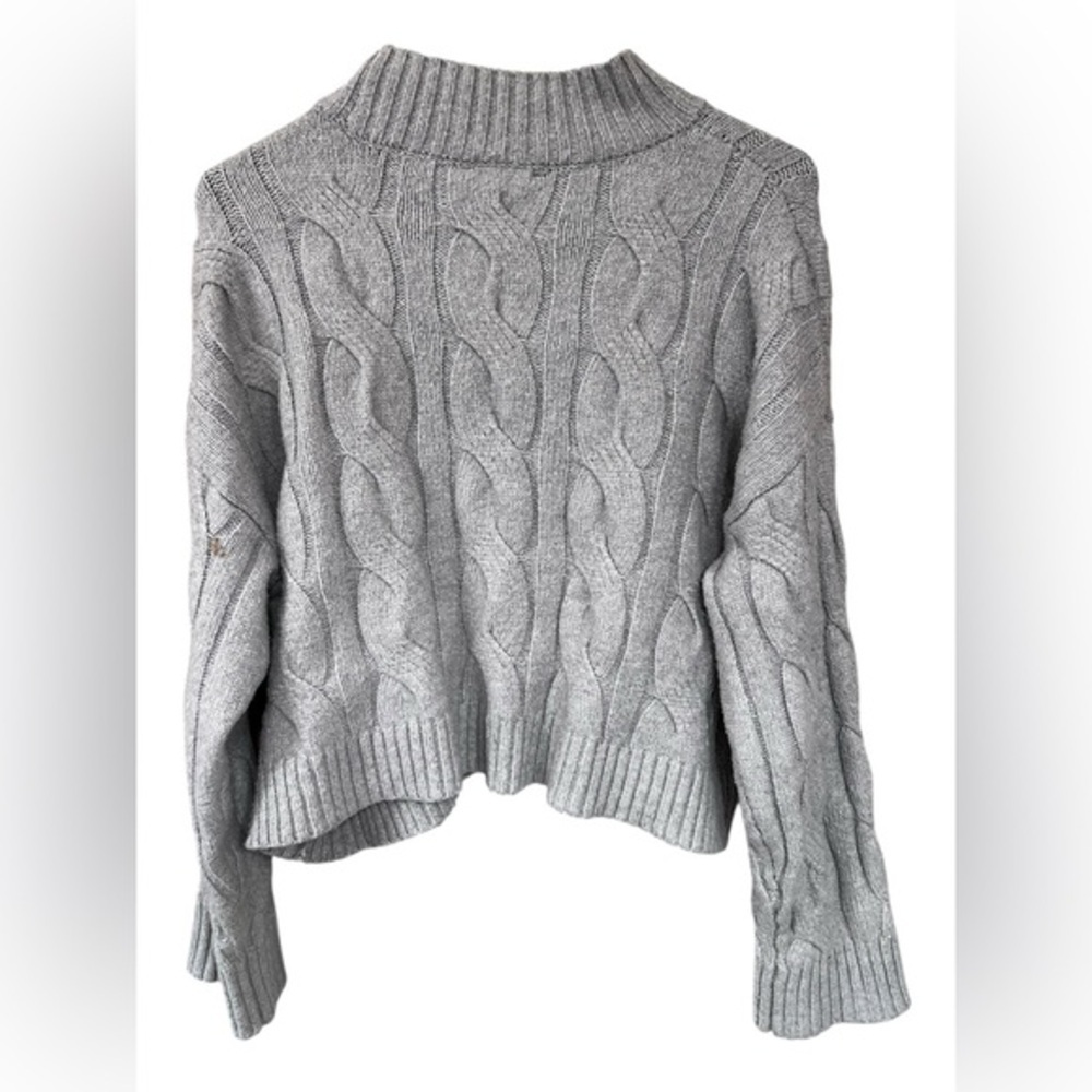 Freshman 1996 Gray Cable Knit Cropped  Women's Sweater